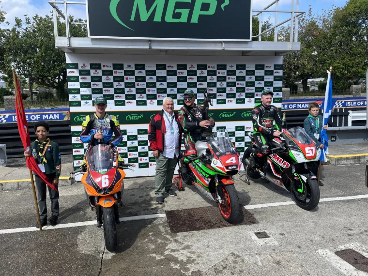 Johnny Stewart takes the victory in spectacular style in the Road Racing News Sportbike race