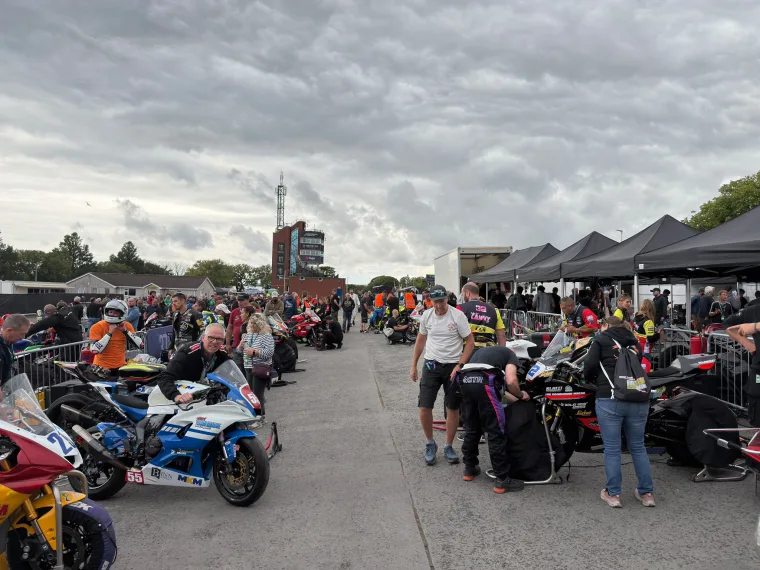 Rain stops first qualifying session as Johnny Stewart sets blistering pace
